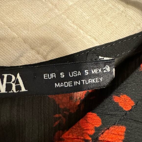 Zara Floral Semi Sheer Chiffon Peplum Top- Size S - Picture 5 of 5